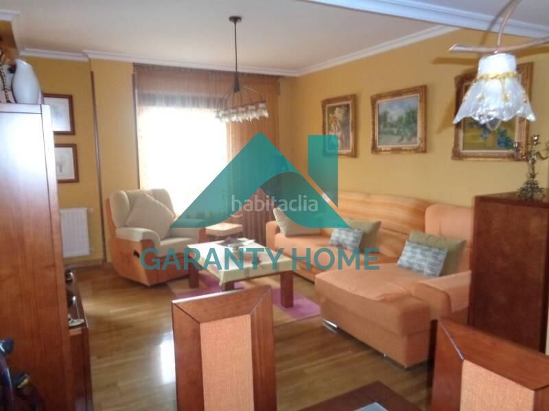 Foto f4f9a922-2514-4db8-92ab-25140e8354f3. Àtic amb calefacció aparcament a Ruta de la Plata Cáceres