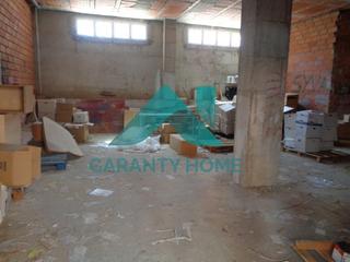 Affitto Locale commerciale in Nuevo Cáceres. Se alquila local en bruto en nuevo cáceres