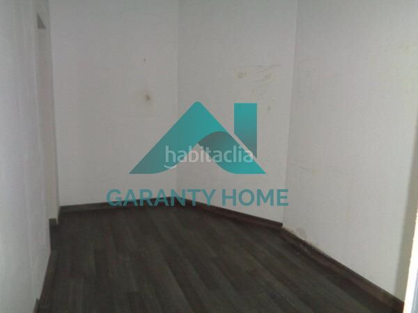 Foto b36cb681-0d98-41fc-acbc-7204ea59be67. Local comercial a Centro Cáceres