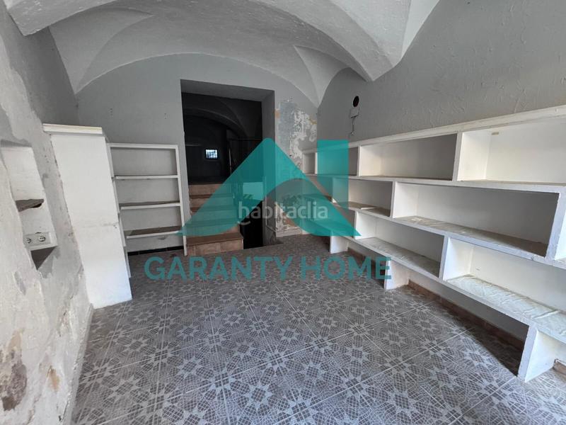 Foto 8b82dbc3-e2e3-449c-8427-fb9c23b75c19. Alquiler local comercial se alquila local comercial en zona pintores céntrico y funcional en Cáceres