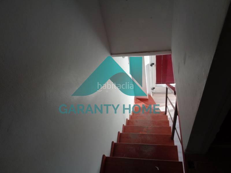 Foto e2a132dc-5899-4584-9321-dc90a021c23e. Alquiler local comercial se alquila local comercial en zona Centro en Cáceres