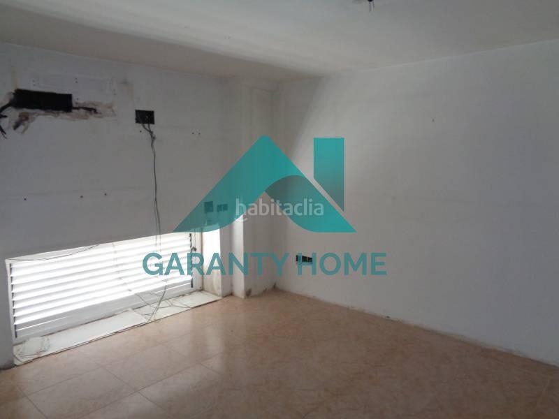 Foto 6b2548ea-626e-45dd-a66d-7c806ede835a. Rent business premise in Centro Cáceres