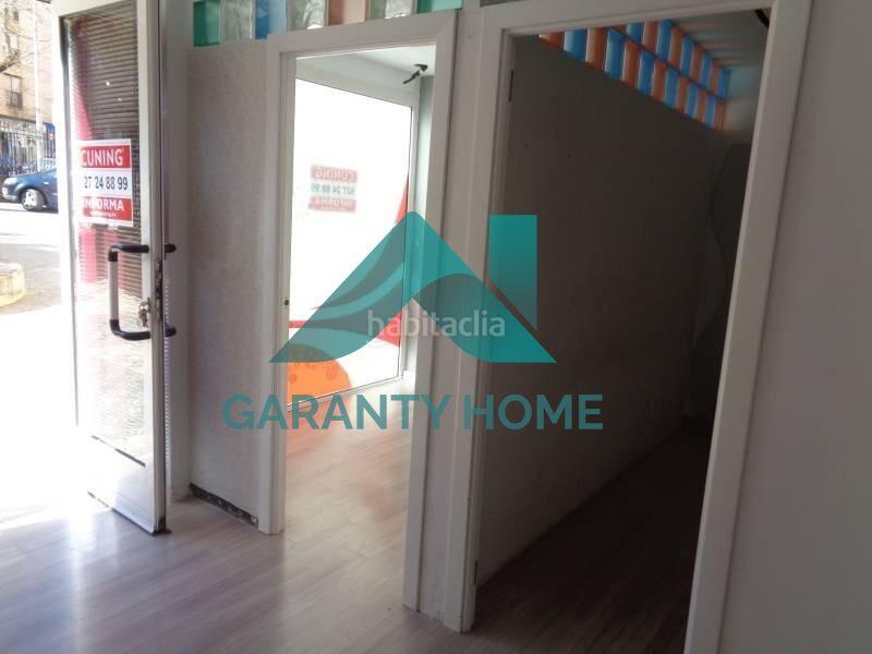 Foto f0fb68f1-3e70-47f1-9a46-a0f3c25a986e. Rent business premise in Centro Cáceres