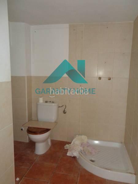 Foto f4086e1c-e857-48cb-88ae-715be07b5370. Rent business premise in Centro Cáceres