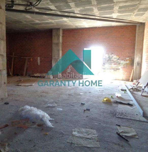 Foto c0b1802e-bdaf-44d9-a0f7-13d0ad72f837. Alquiler local comercial local en bruto con posibilidad de arreglar en Cáceres