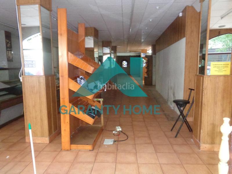 Foto ad62d486-dde8-46c8-98f0-d2565bea4230. Alquiler local comercial se alquila local comercial en zona Centro en Cáceres