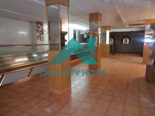 Lloguer Local Comercial a Centro. Se alquila local comercial en zona centro