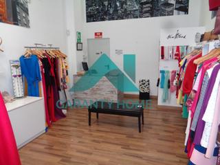 Lloguer Local Comercial a Centro. Se alquila local en la zona de cánovas