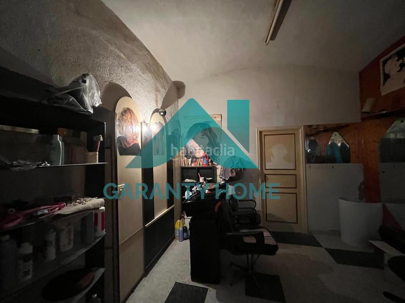 Foto 5d67cf64-5ef8-4932-a677-012e19e20e34. Alquiler local comercial se alquila local comercial en zona centro en Cáceres