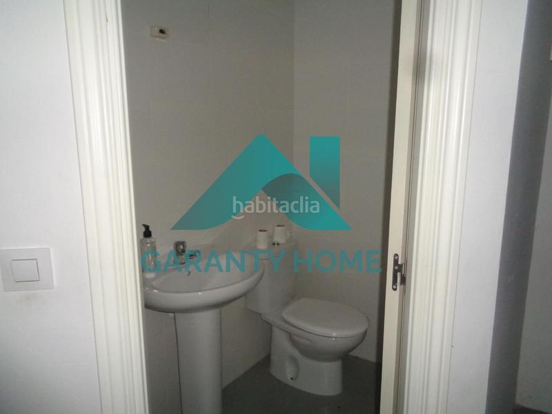 Foto c1ff0793-0d1c-4262-a53d-dce6145148f2. Rent business premise in Casco Antiguo Cáceres