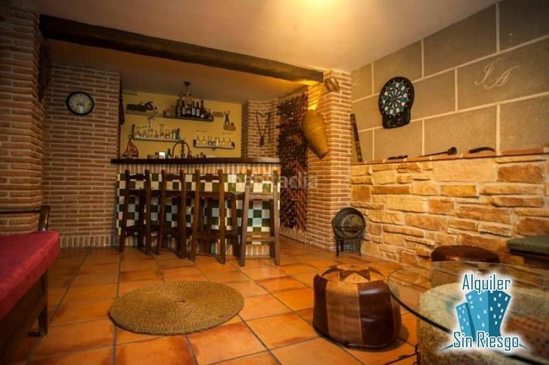 Foto 2183b53f-563b-49db-a9fb-92ccd17bf91c. Casa adosada se vende adosado totalmente reformado en residencial universidad en Cáceres