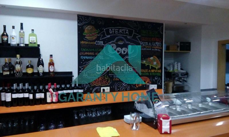 Foto 4ba0de1d-5584-4fb9-ba08-6a85ad49acc3. Location local commercial dans Casco Antiguo Cáceres