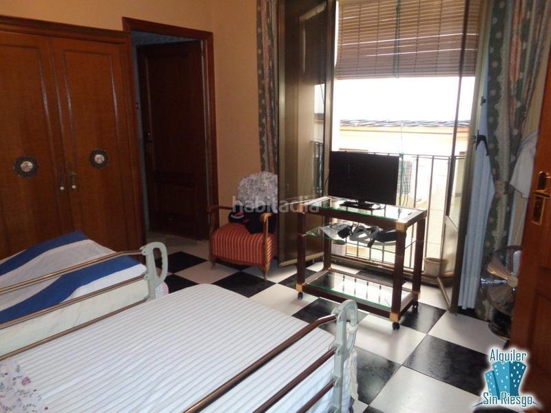 Foto 58bc22ae-498b-4ab2-b371-10e5535ca24f. Flat with heating in Casco Antiguo Cáceres