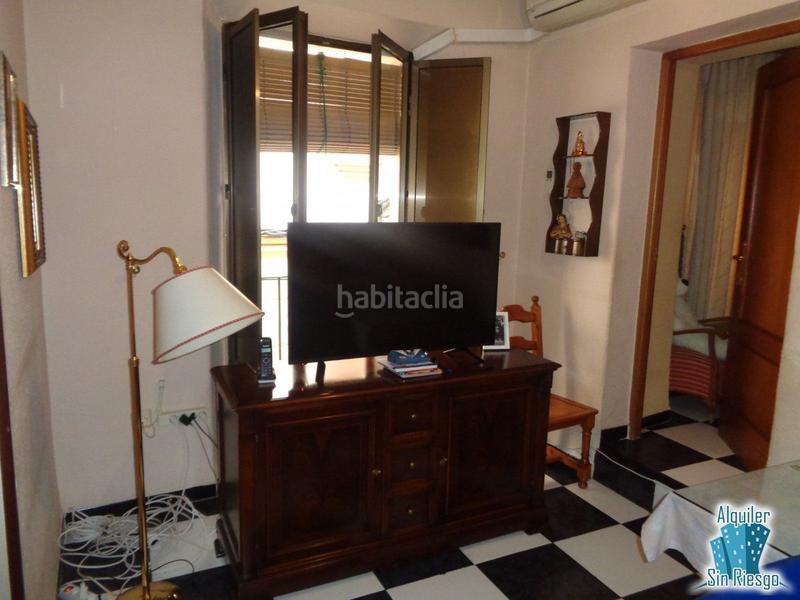 Foto 7cfdb173-4c48-426e-8ad2-fad92e81e78d. Flat with heating in Casco Antiguo Cáceres