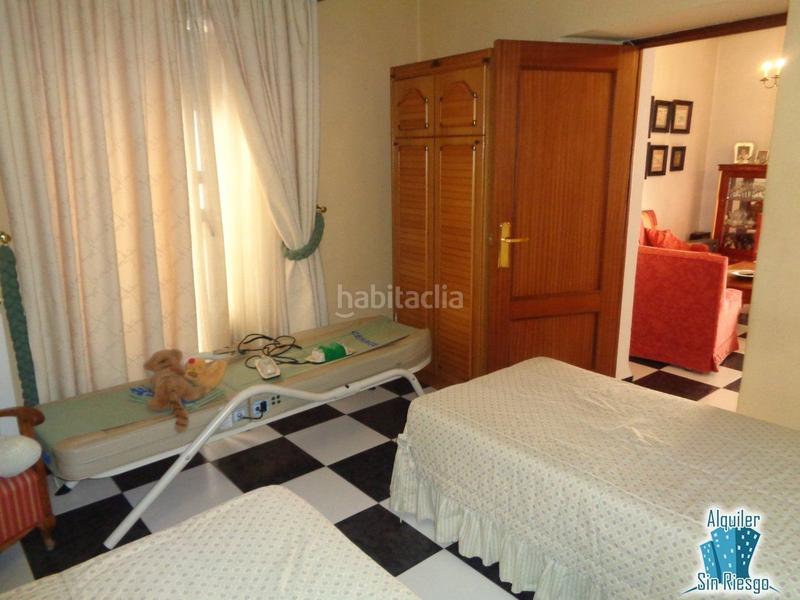 Foto d48563ad-d18a-4344-9d85-812f573d83e2. Flat with heating in Casco Antiguo Cáceres