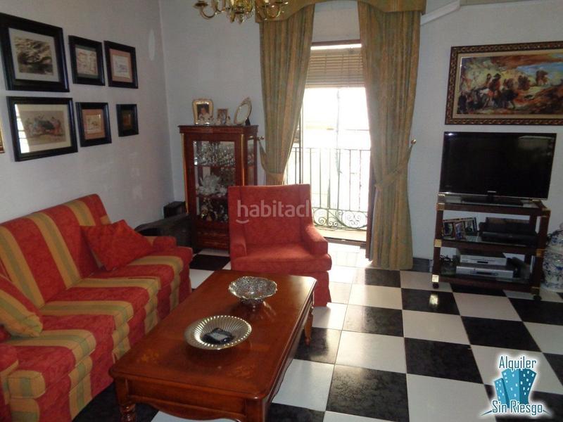 Foto e307d020-51c7-4e14-b640-b66514b95dd1. Flat with heating in Casco Antiguo Cáceres