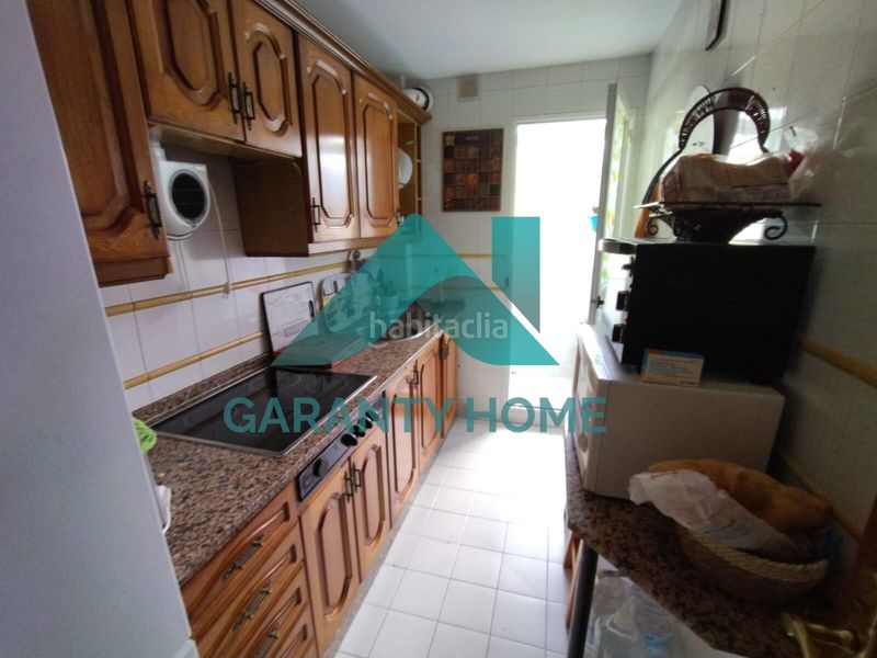 Foto 2ba5ff74-f5c7-4c63-bd8d-a5699989bb3e. Apartament amb aparcament a Casco Antiguo Cáceres