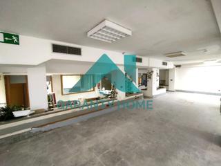 Lloguer Local Comercial a Centro. Se alquila local en zona centro