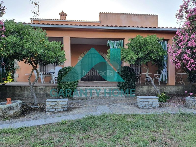 Foto 156d2355-0d9d-4f1f-a300-6c53f5975368. Chalet se vende magnífico chalet con parcela en Arroyo de la Luz