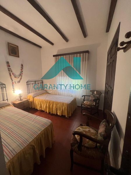 Foto 27a98347-663f-4068-aea4-44c400c1c148. Chalet se vende magnífico chalet con parcela en Arroyo de la Luz