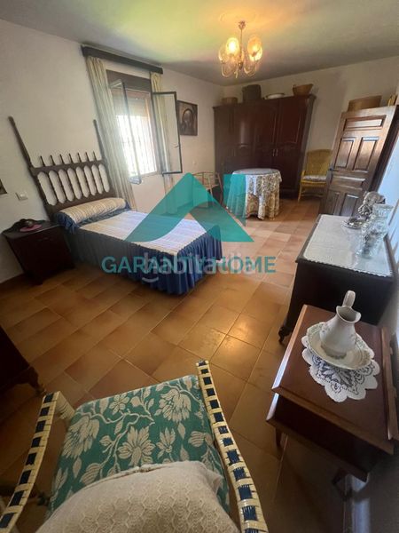 Foto a795fa17-992d-41e3-a19c-eb3eb56f811d. Chalet se vende magnífico chalet con parcela en Arroyo de la Luz