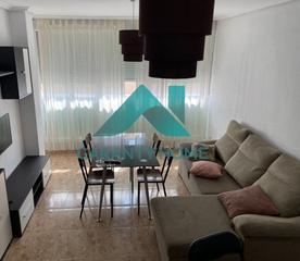 Piso en Casco Antiguo. Se vende o se alquila piso en plaza italia. estudiante.s