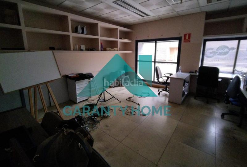 Foto bd743f8b-9210-4660-9618-efd59aca31b5. Alquiler oficina se alquila despacho en zona Centro en Cáceres