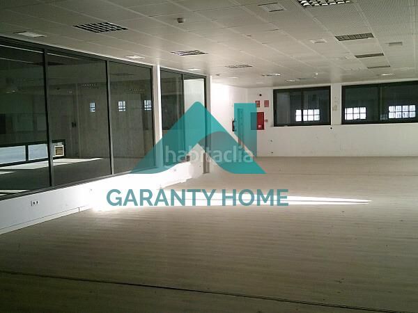 Foto c00a857f-1bb5-481e-bc7b-e7be2205c4f4. Lloguer nau industrial a Zona Norte - Hospital - Urbanizaciones Plasencia