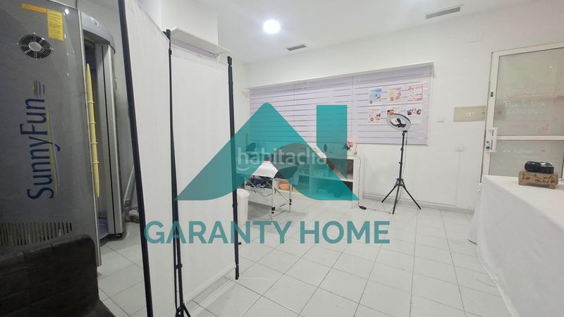 Foto fd4d95a6-f354-49b0-bd6c-f481b7bc099e. Local comercial a Centro Cáceres