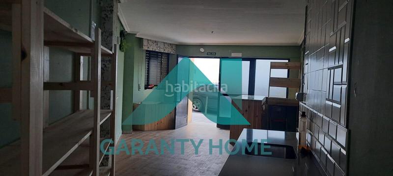 Foto 9f68c163-3d38-4a74-8376-1632a1d73327. Lloguer local comercial a Casco Antiguo Cáceres