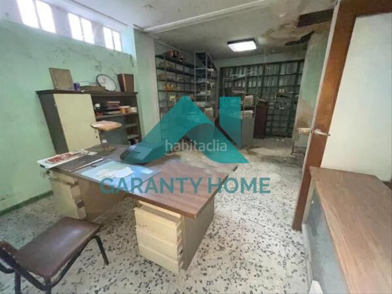 Foto b0e5fbd0-0e9f-4a12-91b7-1261d756c620. Location local commercial dans Centro Cáceres