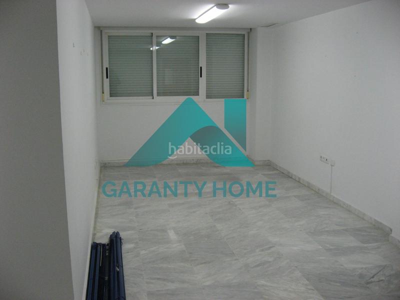 Foto 6f70abbf-e7d8-4abd-8019-17f70c6cd957. Rent office space with heating in Centro Cáceres