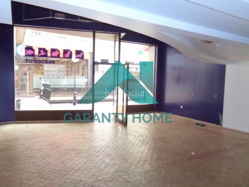 Foto 0cde3361-4a65-47fa-9cd1-5247da241029. Alquiler local comercial se alquila local comercial en zona canovas en Cáceres