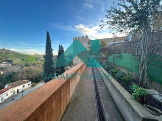 Chalet en Casco Antiguo. Se vende casa con terreno en zona parte antigua