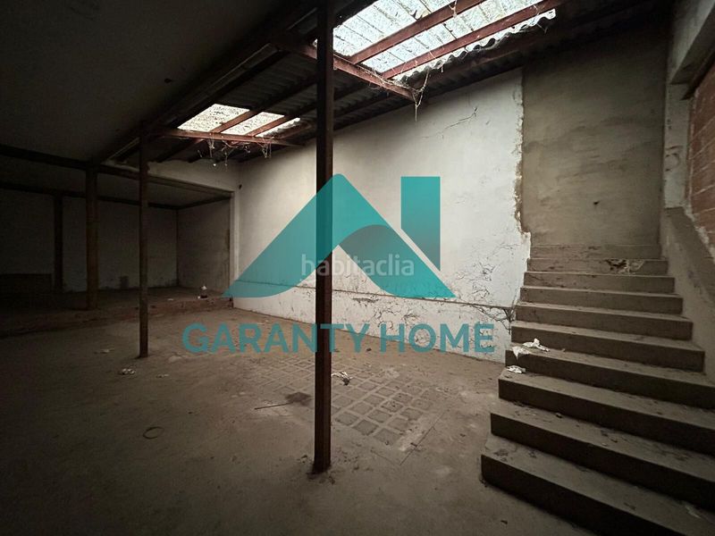 Foto b18657cc-7b41-45c8-88f0-76455507666f. Local comercial a Centro Cáceres