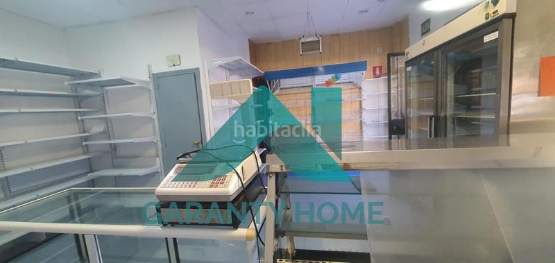 Foto 988474ba-74b6-47a2-89ce-450ac757fcd2. Alquiler local comercial se alquila local comercial en la avenida de la hispanidad en Cáceres