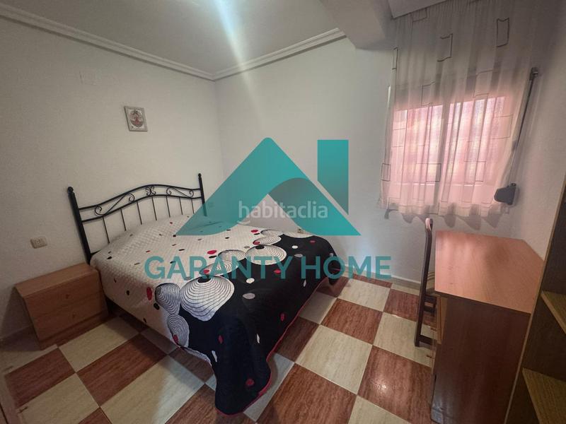 Foto ce7d97cf-371b-4c60-bc6a-ca680fbb0ef5. Lloguer apartament a Centro Cáceres