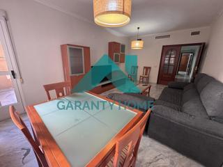 Location Appartement à Centro. Amplio piso en zona cánovas, cáceres!