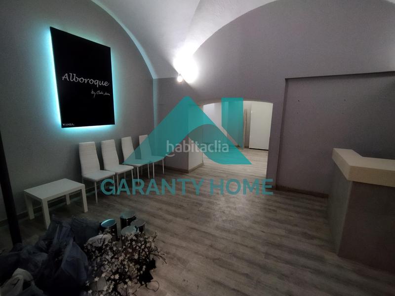 Foto 8739cc5c-2e1e-468d-8b5b-0606d3d03192. Rent business premise in Casco Antiguo Cáceres