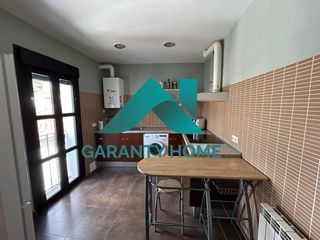 Rent Apartment in Casco Antiguo. Se alquila apartamento reformado junto a la plaza mayor de cácer