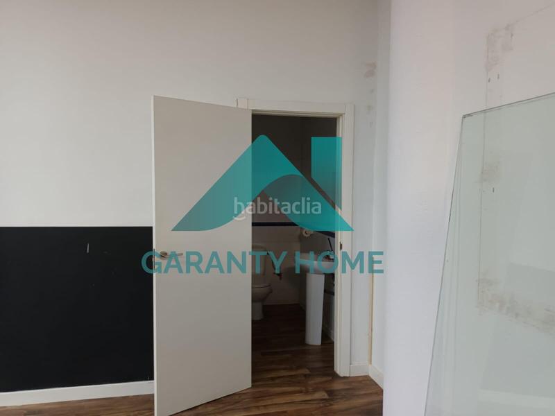 Foto 1b97f5d4-e270-4748-bb8e-ce6c3b617f81. Alquiler local comercial se alquila local comercial en zona mejostilla, ! en Cáceres