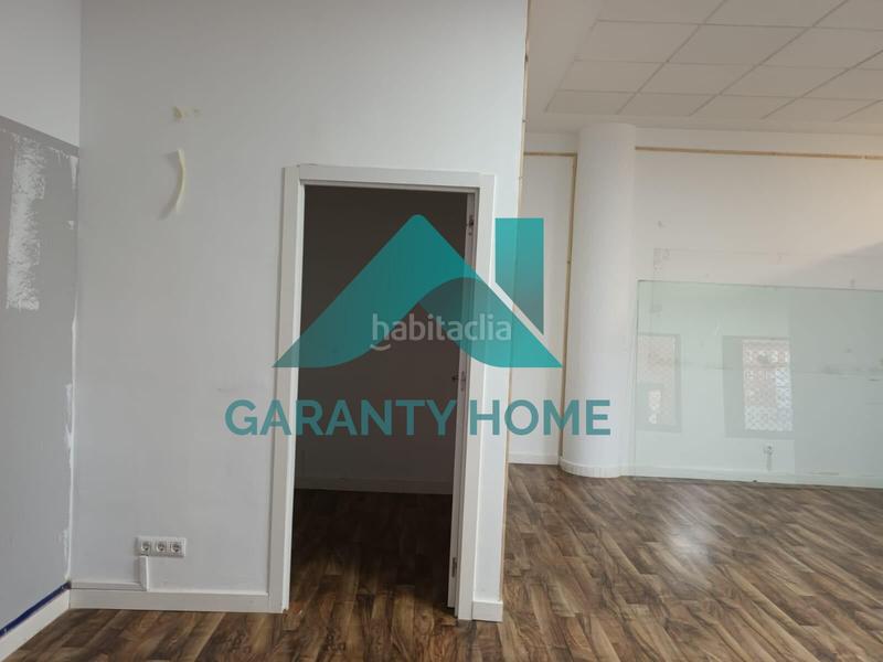 Foto 3e73f333-5123-4047-a7ac-d5b57941baa6. Alquiler local comercial se alquila local comercial en zona mejostilla, ! en Cáceres