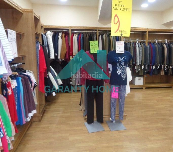 Foto a6b4d300-7afe-4143-9d90-e0cf3f37a37a. Local comercial a Casco Antiguo Cáceres