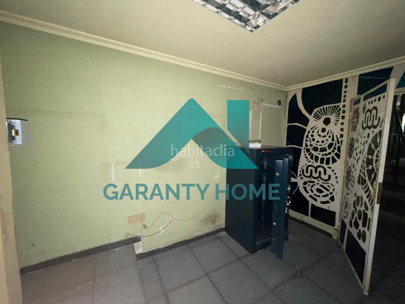 Foto f6d0a17c-0a3d-42c9-bdba-dca8f7a96c52. Rent business premise in Centro Cáceres