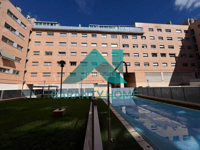 Foto 0b52b95e-d1b6-4c95-9b0f-0410a0e2497a. Rent flat with heating parking pool in Centro Cáceres