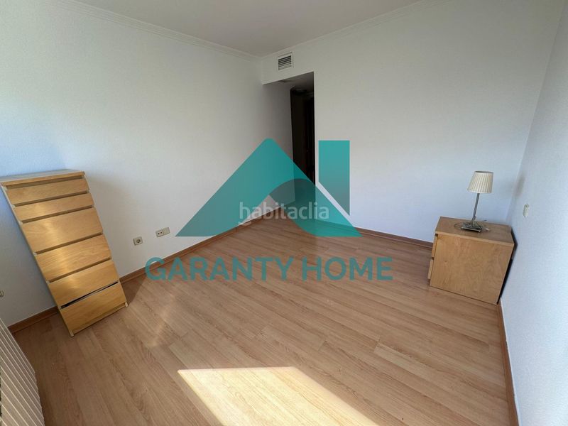 Foto 8711d13e-272a-447a-8322-383266fffcb1. Rent flat with heating parking pool in Centro Cáceres