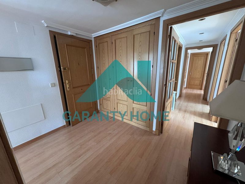 Foto 8bc8eb2b-93e7-4f24-9a6f-82fe1a87a3f5. Rent flat with heating parking pool in Centro Cáceres