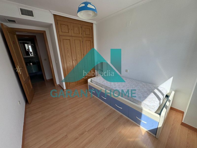 Foto cd7aaa64-26f2-4bdb-8277-38cea7a91a1a. Rent flat with heating parking pool in Centro Cáceres