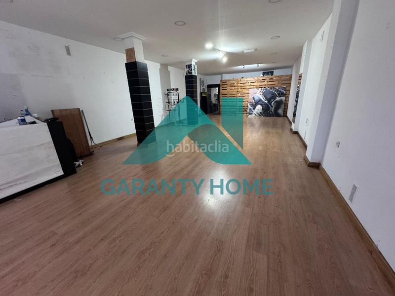 Foto 09b77052-c27b-4ff7-8f34-f51334270507. Lloguer local comercial a Centro Cáceres