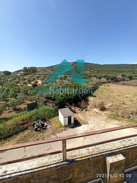 Foto 83446f1a-4ff6-47b3-95a4-18eeab41dd48. Edifici a Aliseda